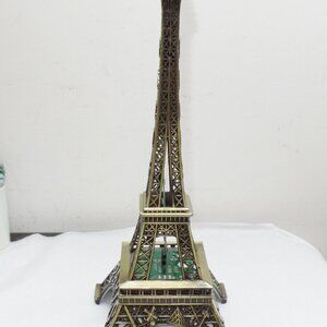 Share Eiffiel Tower 10 inch Light Up LED